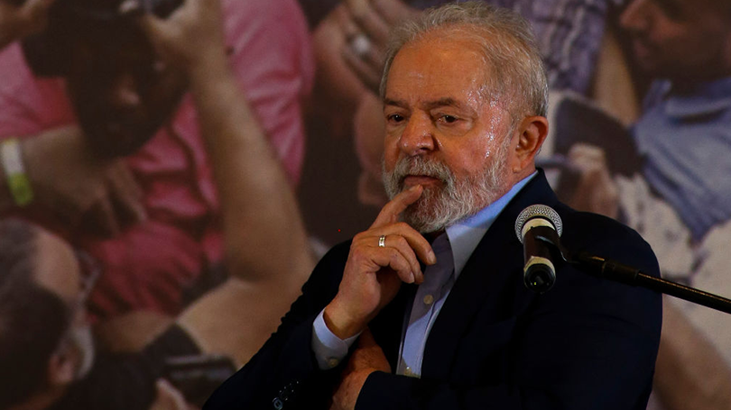 Universal rebate Haddad e lembra que bispo Edir Macedo apoiou Lula