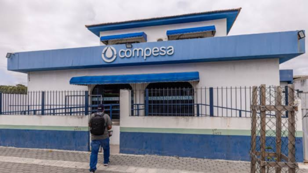 Privatização da Compesa deve ficar para 2026